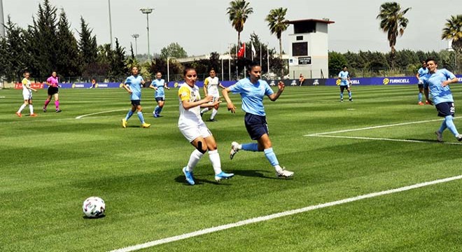 Turkcell Kadınlar Futbol Ligi nin üçüncüsü ALG Spor