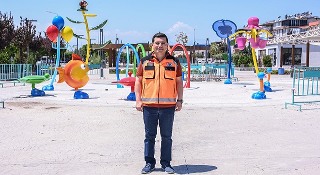 Tütüncü’den çocuklara Antalya da su oyun parkı