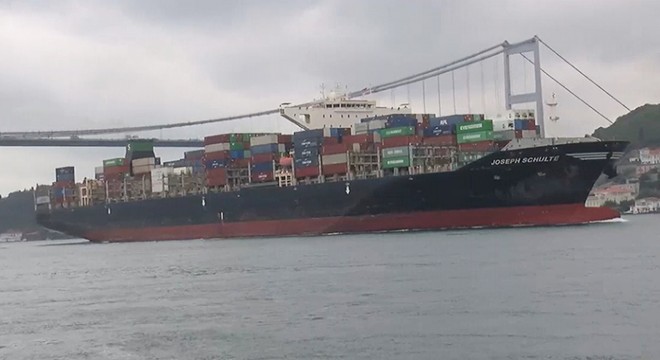 Ukrayna dan hareket eden gemi İstanbul Boğazı nda
