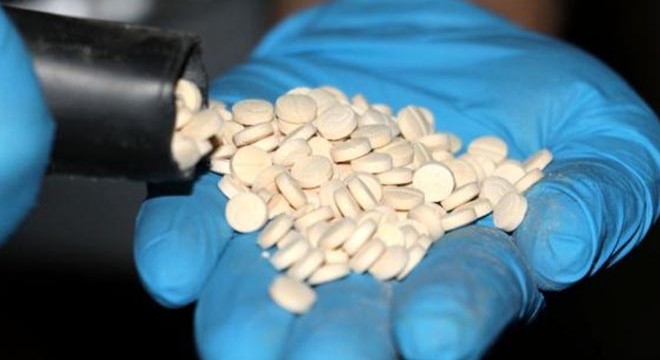 Uyuşturucu satan 2 kişi, 46 bin captagon hapla yakalandı