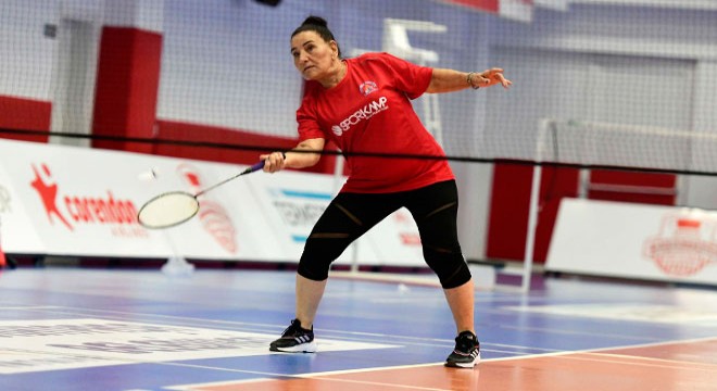 Veteranlar Badminton Şenliği başladı