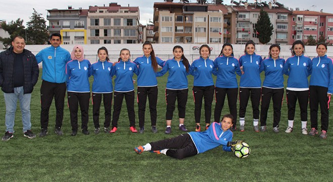 Yeni Burdurspor kadın takımı iddialı