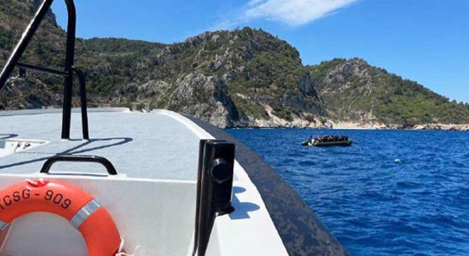 Yunan unsurlarının geri ittiği 39 göçmen kurtarıldı