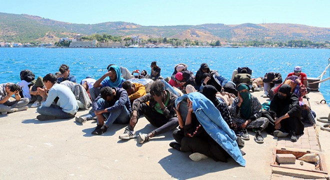 Yunanistan ın geri ittiği 39 kaçak göçmen kurtarıldı