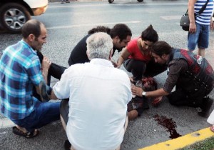 Antalya da iki motosiklet çarpıştı: 2 yaralı