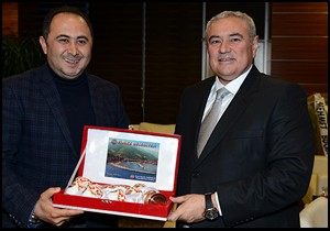 Başkan Çetin, Finike heyetini ağırladı