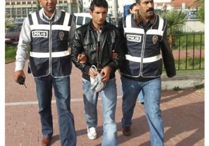PKK sempatizanı gümrükten geçerken yakalandı