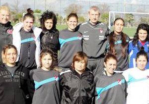Kadın antrenörler Antalya’da 