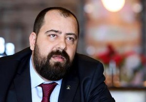 Antalyalı ünlü siyasetçinin oğlu AKP den aday