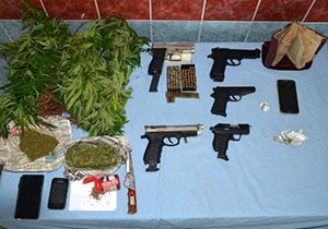 Antalya merkezli uyuşturucu çetesine operasyon:12 tutuklama