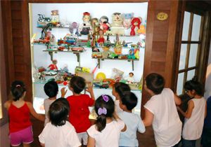 Deprem çocuklarına oyuncak kampanyası