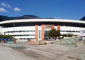 Aytemiz Alanyaspor stadının adı Bahçeşehir Okulları Arena oldu