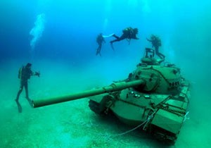 45 tontluk tank Güvercin Adası na taşınarak yeniden batırıldı