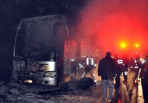 Otobüs yandı 46 yolcu ölümden döndü