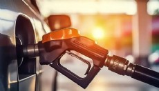 Benzine zam geldi, tabela değişti