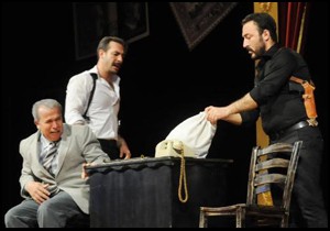 Tiyatro perdesi Galatasaraylılar için açıldı