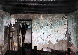 Elektrikli battaniyeden çıkan yangında ev alev alev yandı