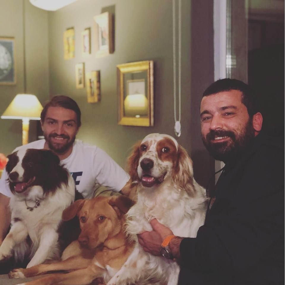 ÜNLÜLER VE KÖPEKLERİ - 6