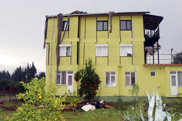 Fırtına Antalya'yı böyle vurdu - 18