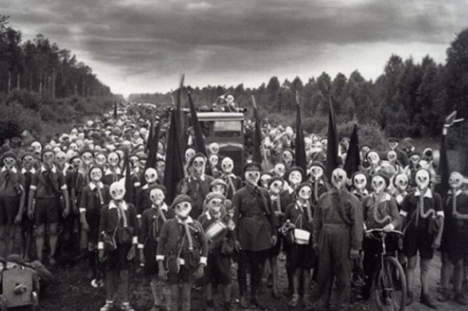 İLGİNÇ VE ETKİLEYİCİ TARİHİ FOTOĞRAFLAR - 21