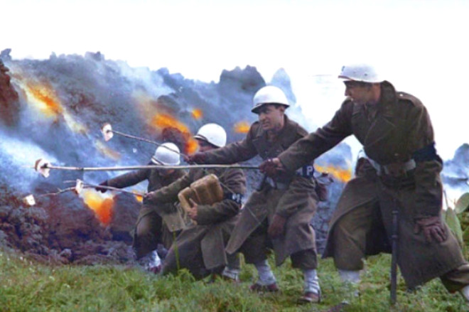 İLGİNÇ VE ETKİLEYİCİ TARİHİ FOTOĞRAFLAR - 20