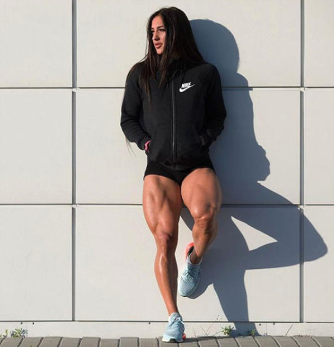 Azeri fitness modeli kasları ve bakışlarıyla Instagram'ı sallıyor - 11