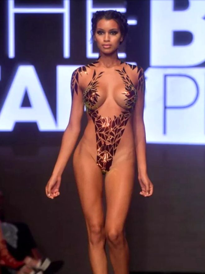 2019 yılına damga vuracak yeni bikini trendi: Koli bandı! - 7