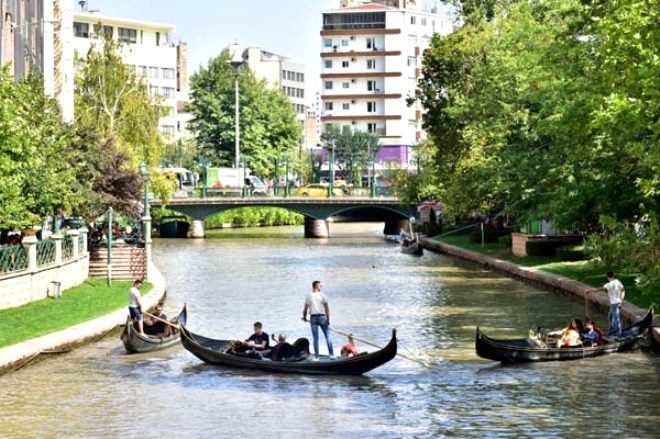 Türkiye'nin çalışmak ve yaşamak için en iyi şehirleri belli oldu! Bakın ilk sırada hangi il var - 9