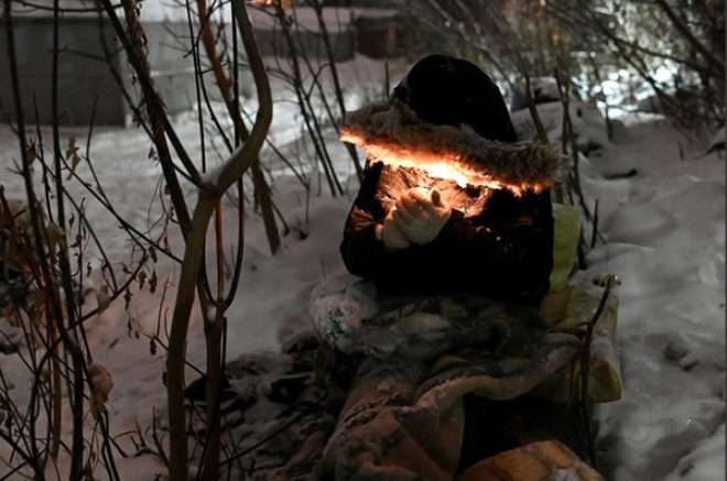 -30 derece soğuğa rağmen sokakta yaşıyorlar! - 1