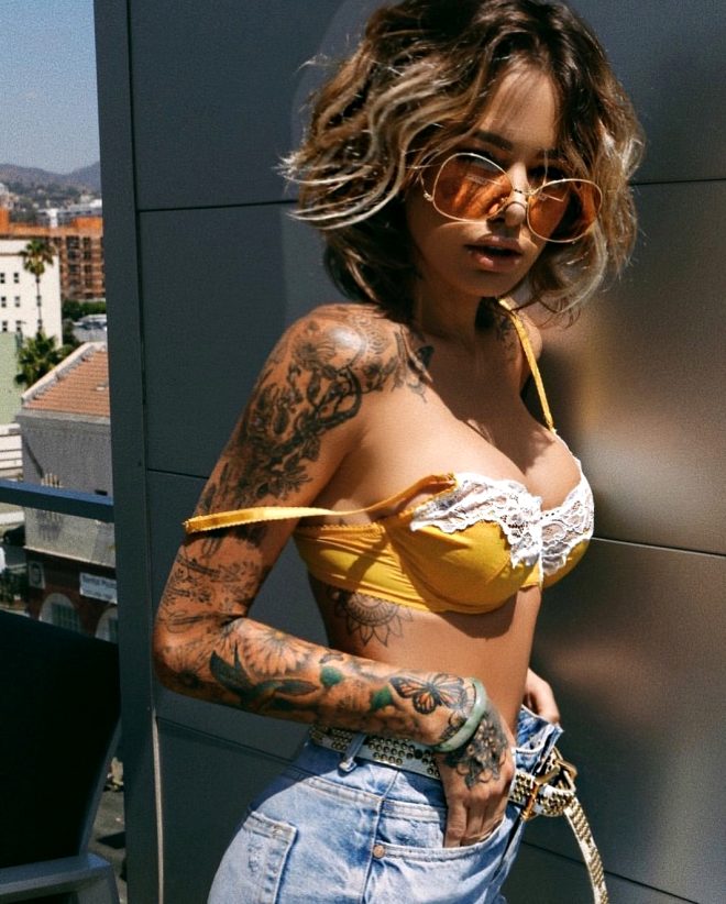 Tina Louise, denizden çıktığına çıkacağına pişman oldu! Öyle bir frikik verdi ki - 5