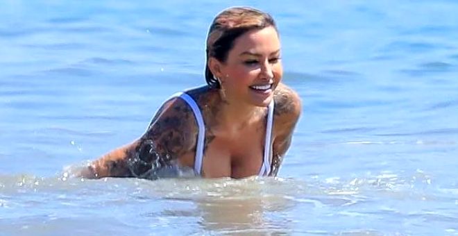 Tina Louise, denizden çıktığına çıkacağına pişman oldu! Öyle bir frikik verdi ki - 1