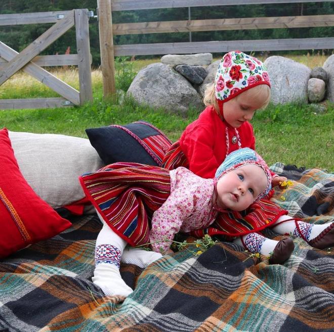 400 kadının yaşayıp yönettiği ilginç ada: Kihnu adası - 13
