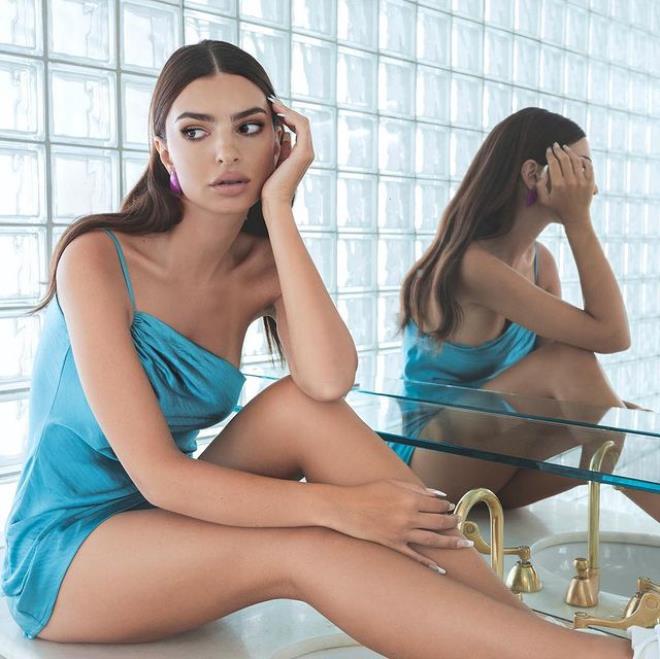 Emily Ratajkowski sınır tanımıyor! Eşiyle özel anlarını sansürsüz paylaştı - 9