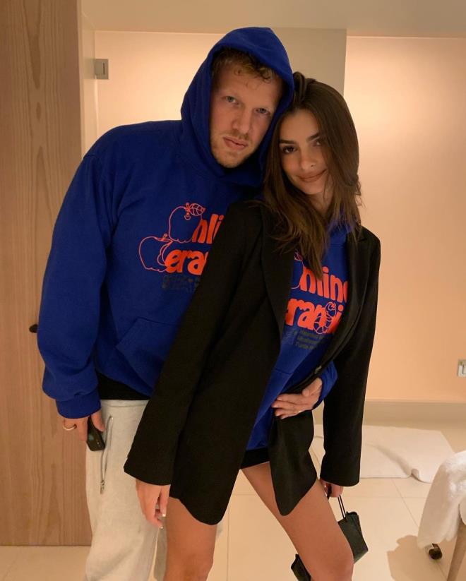Emily Ratajkowski sınır tanımıyor! Eşiyle özel anlarını sansürsüz paylaştı - 6