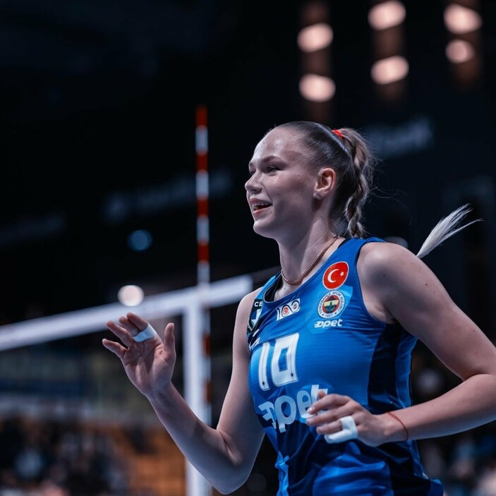 Arina Fedorovtseva güzelliğiyle büyülüyor - 6