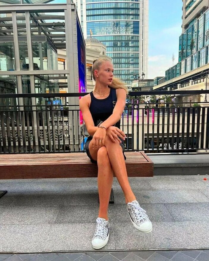 Arina Fedorovtseva güzelliğiyle büyülüyor - 2