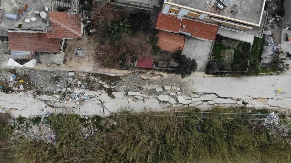 Asrın yıkımı: 105 saniye boyunca yer yerinden oynadı - 23