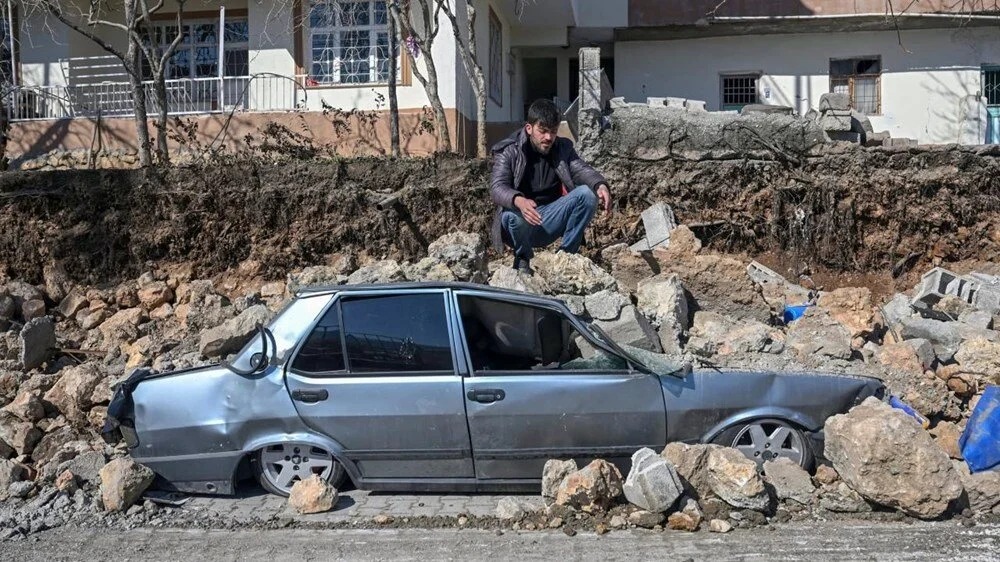 Asrın yıkımı: 105 saniye boyunca yer yerinden oynadı - 35