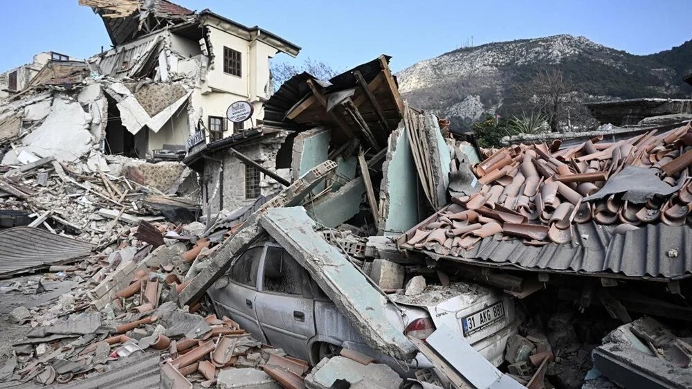 Asrın yıkımı: 105 saniye boyunca yer yerinden oynadı - 19
