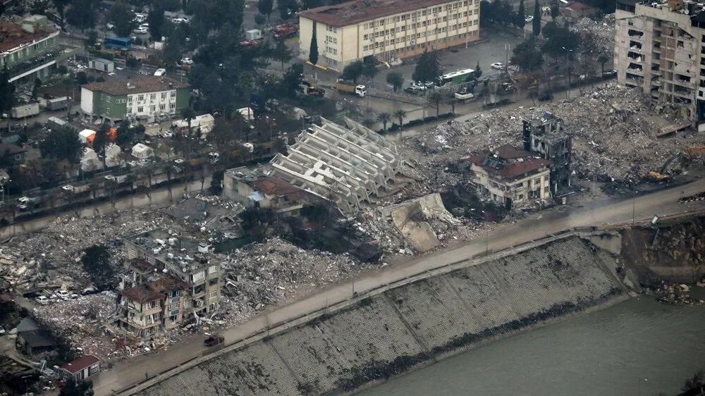 Asrın yıkımı: 105 saniye boyunca yer yerinden oynadı - 32