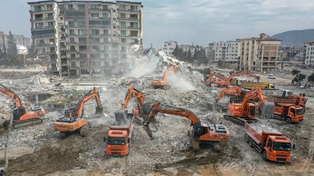 Asrın yıkımı: 105 saniye boyunca yer yerinden oynadı - 21