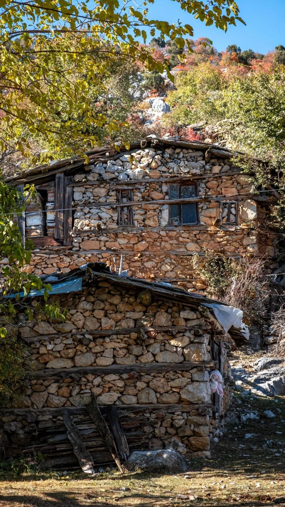 Kurt saldırıları nedeniyle terk edilen köye turist yağıyor - 5