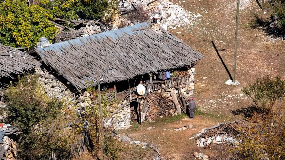 Kurt saldırıları nedeniyle terk edilen köye turist yağıyor - 8