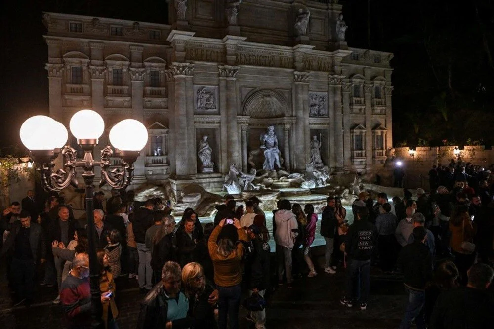 Roma'nın simgesi Aşk Çeşmesi yeniden açıldı - 10