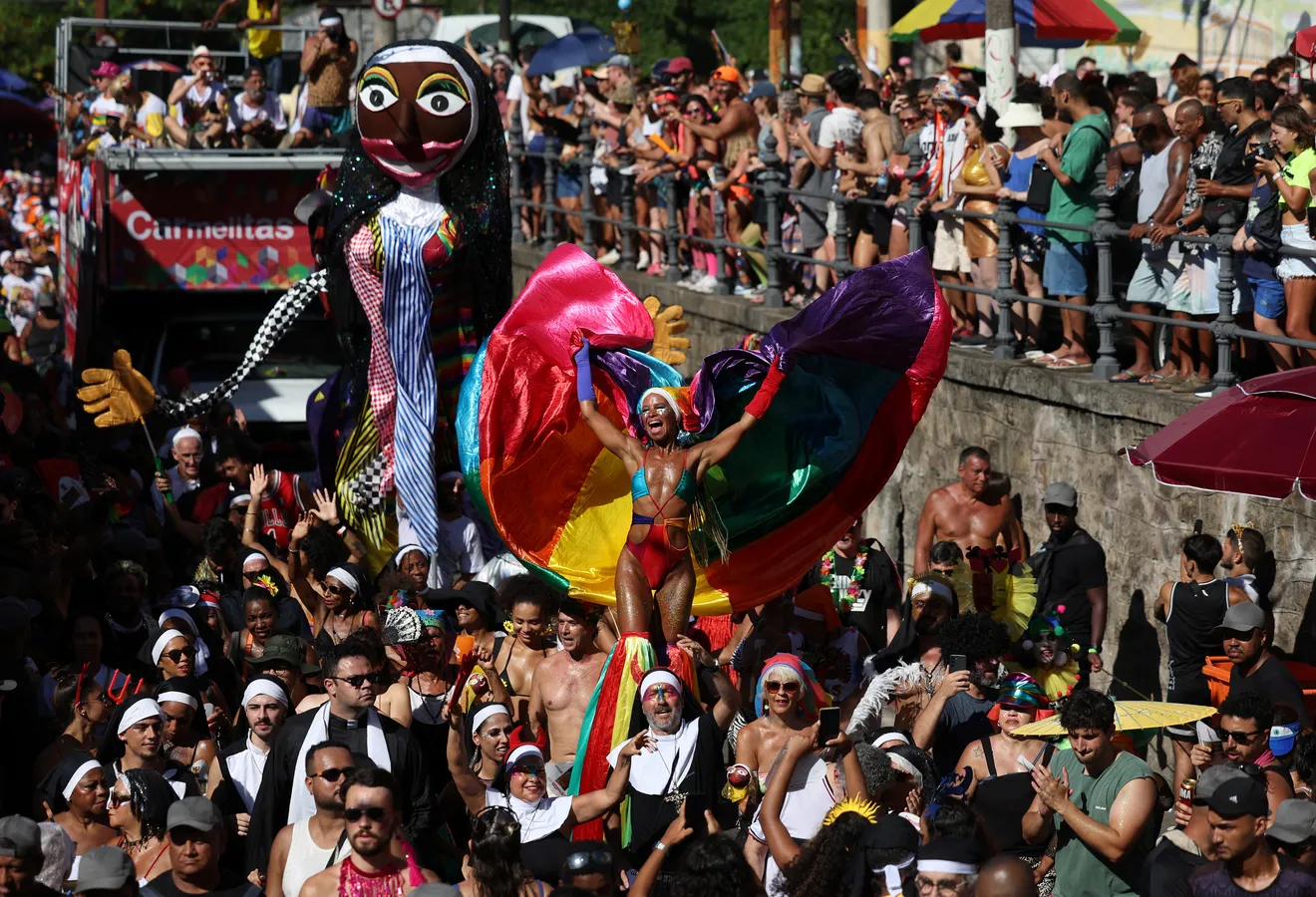Brezilya'nın en büyük partisi: Rio de Janeiro Karnavalı 2025 - 18
