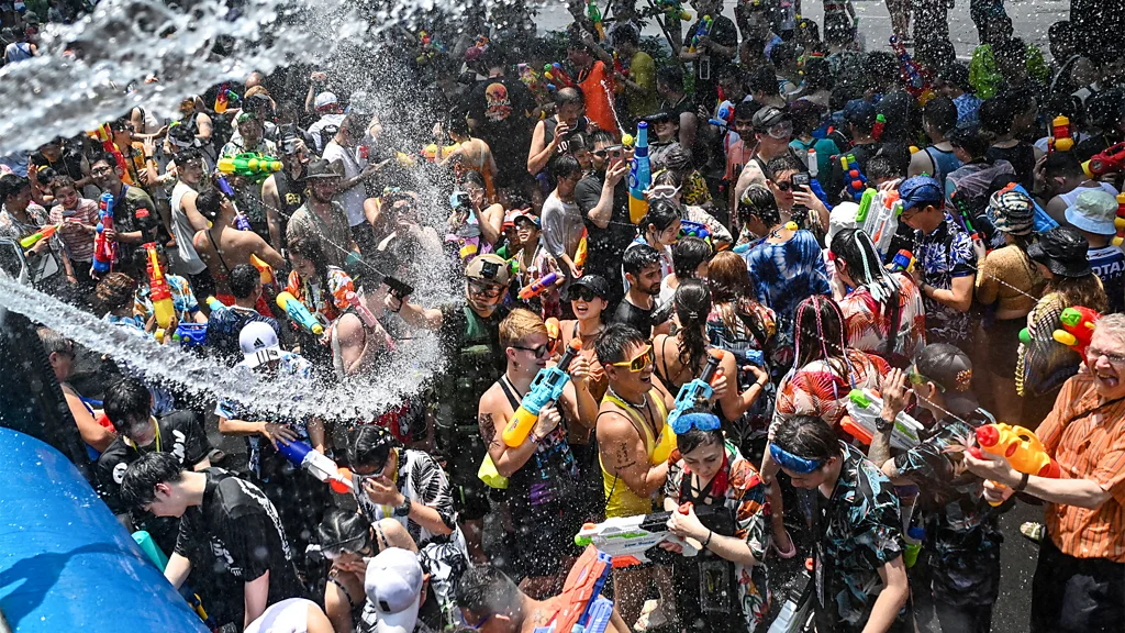Songkran: Dünyanın en büyük su savaşı - 2