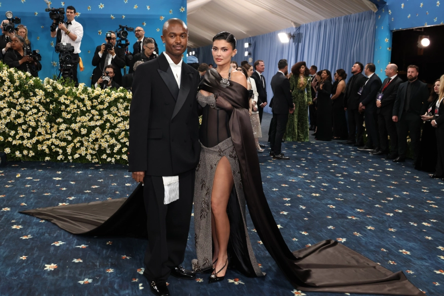 Kırmızı Halı Alarmı: Met Gala 2025 - 15