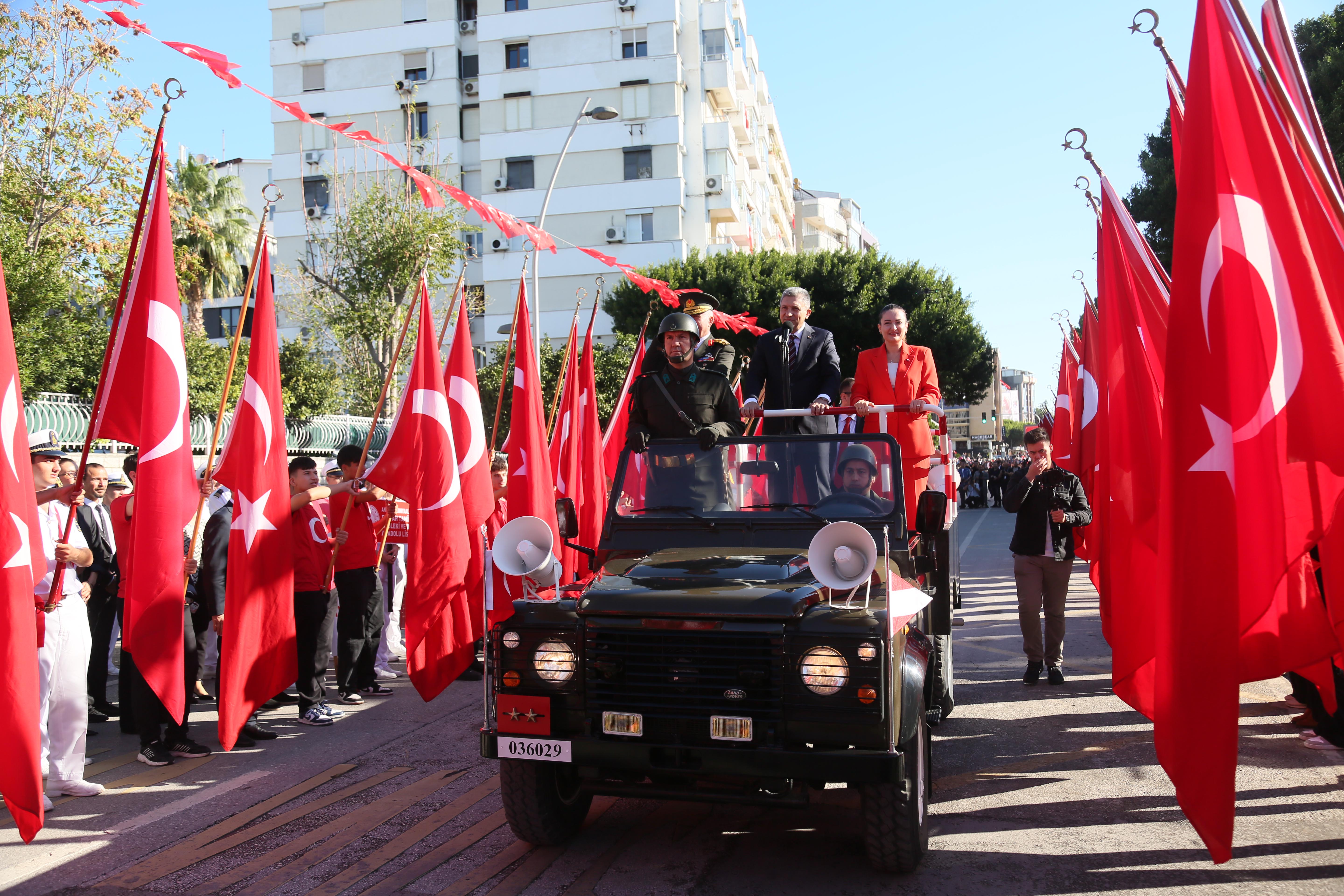 Cumhuriyetin 102.yılında Antalya'da coşkulu kutlama - 9