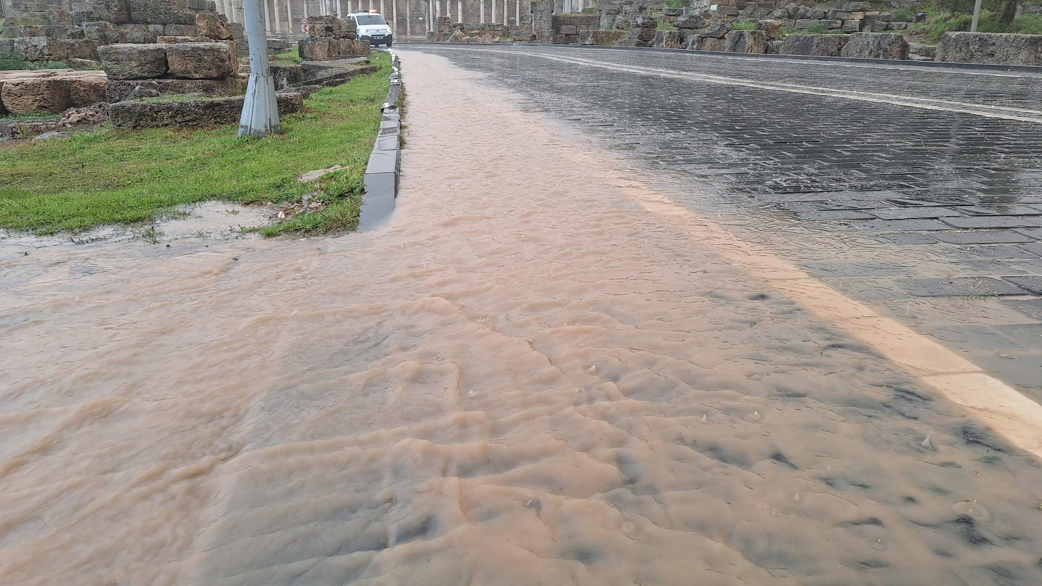 Çöl tozu Antalya'yı esir aldı - 14
