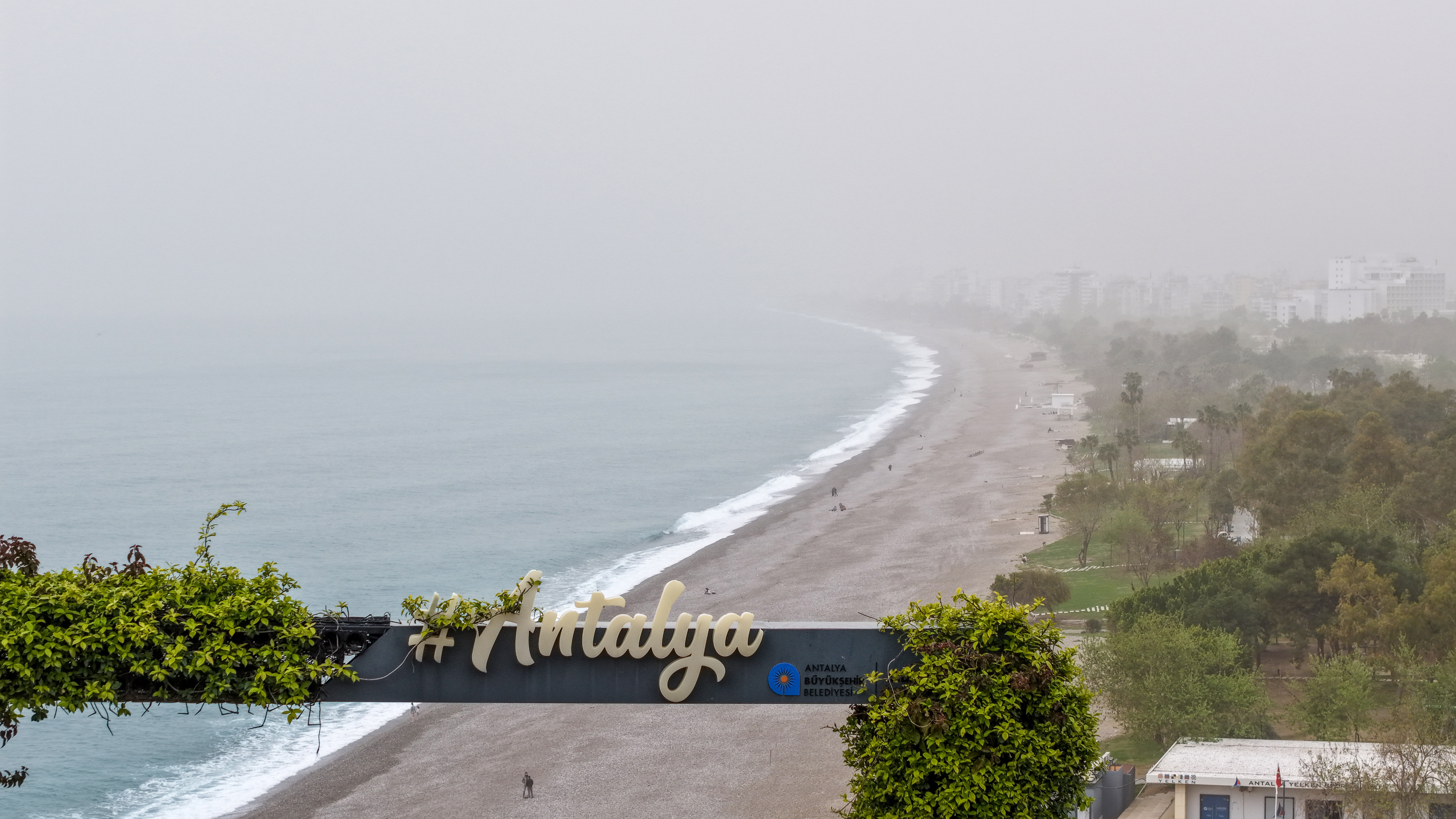 Çöl tozu Antalya'yı esir aldı - 9